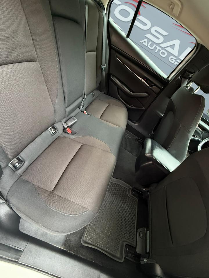 2022 Mazda MAZDA3 GS Photo