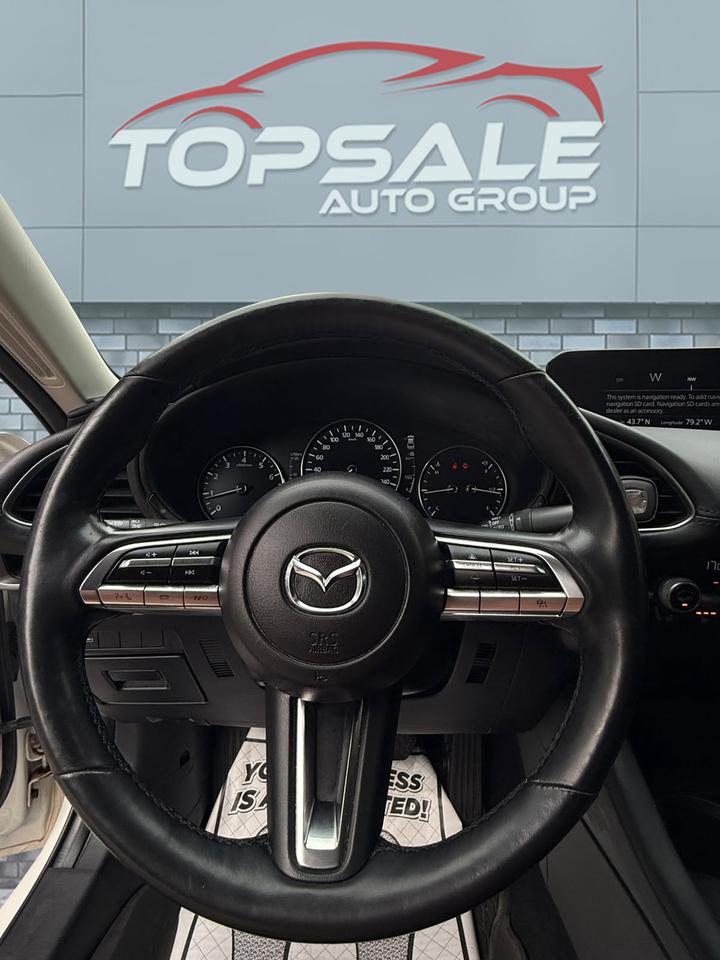 2022 Mazda MAZDA3 GS Photo