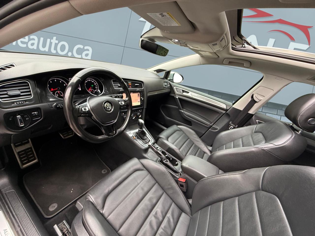 2019 Volkswagen Golf Alltrack ExecLine Photo