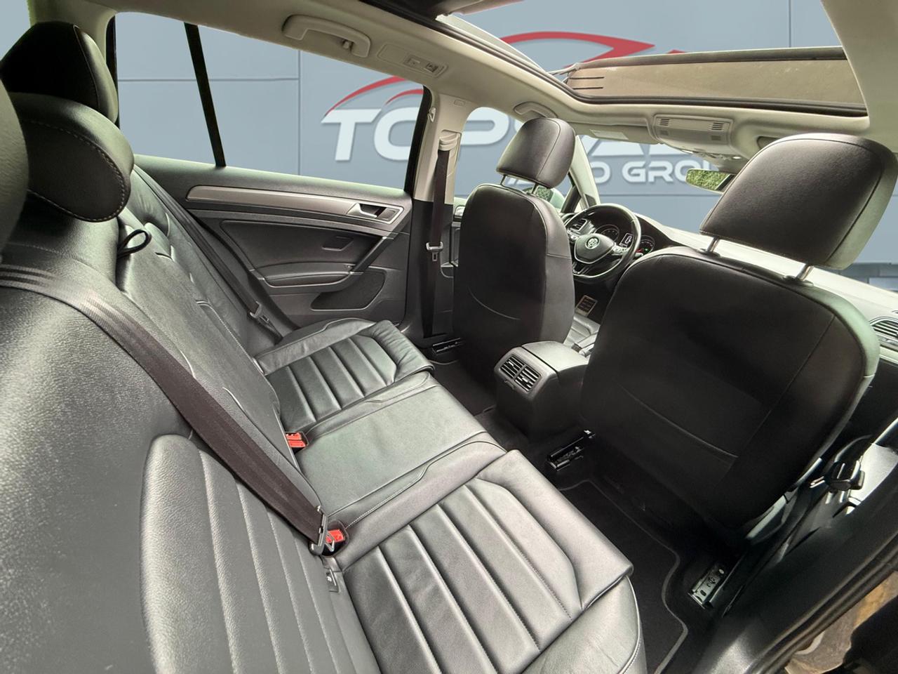 2019 Volkswagen Golf Alltrack ExecLine Photo