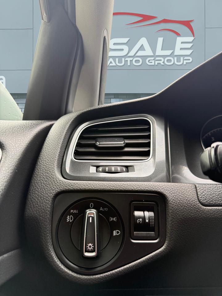 2019 Volkswagen Golf Alltrack ExecLine Photo