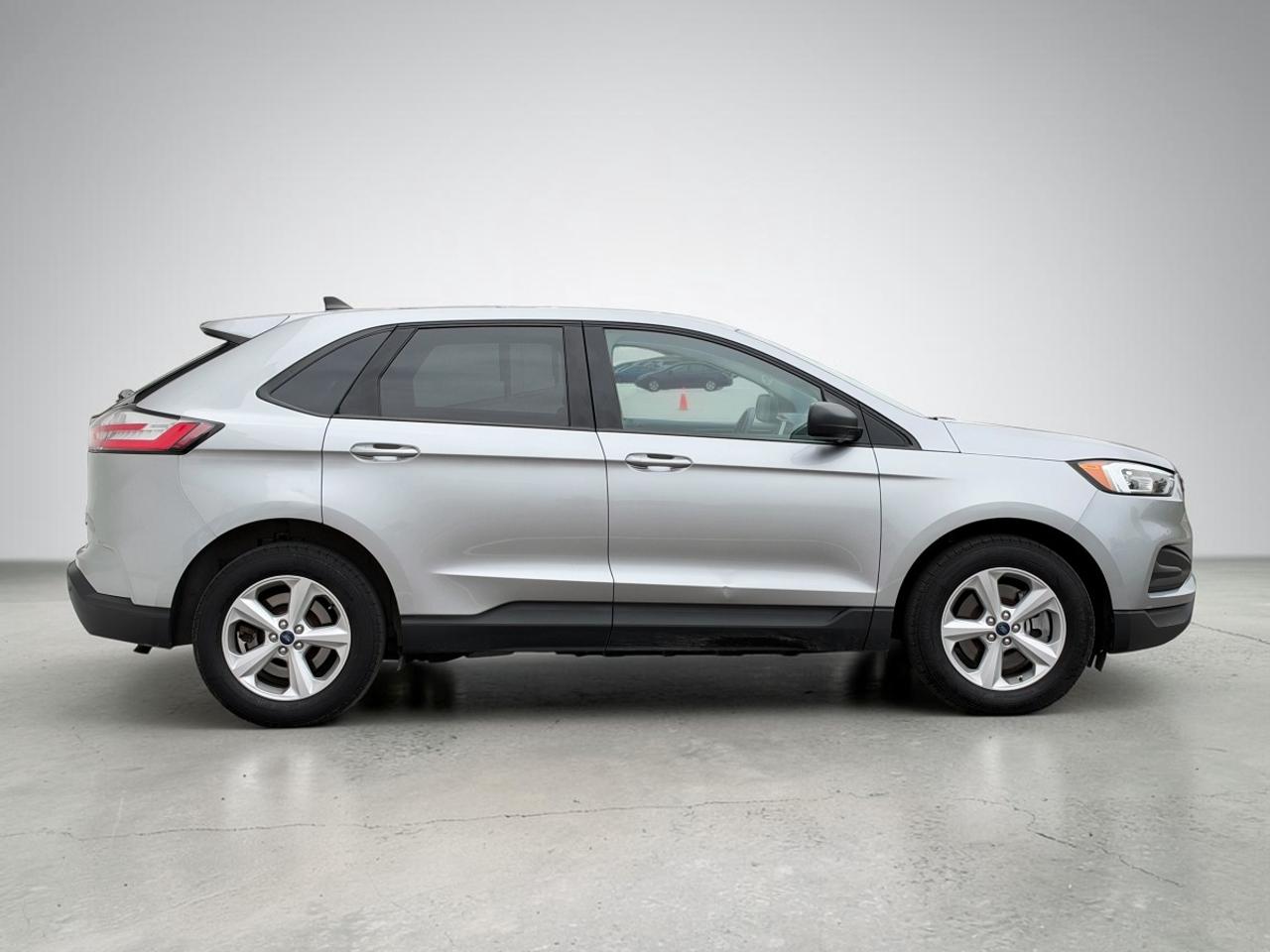 2021 Ford Edge SE/AWD/BSM/CarPlay/Lane Assist Photo