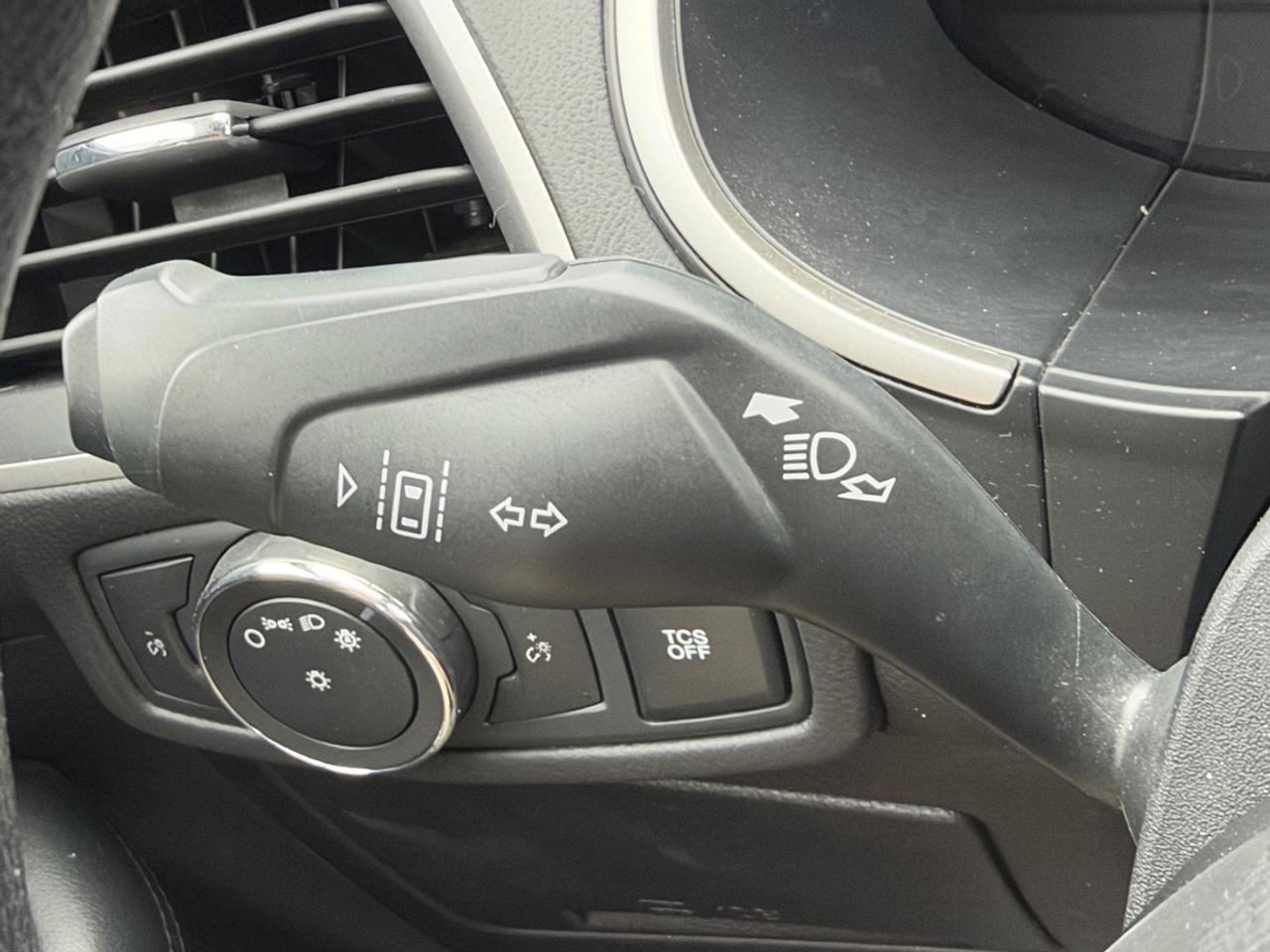 2021 Ford Edge SE/AWD/BSM/CarPlay/Lane Assist Photo