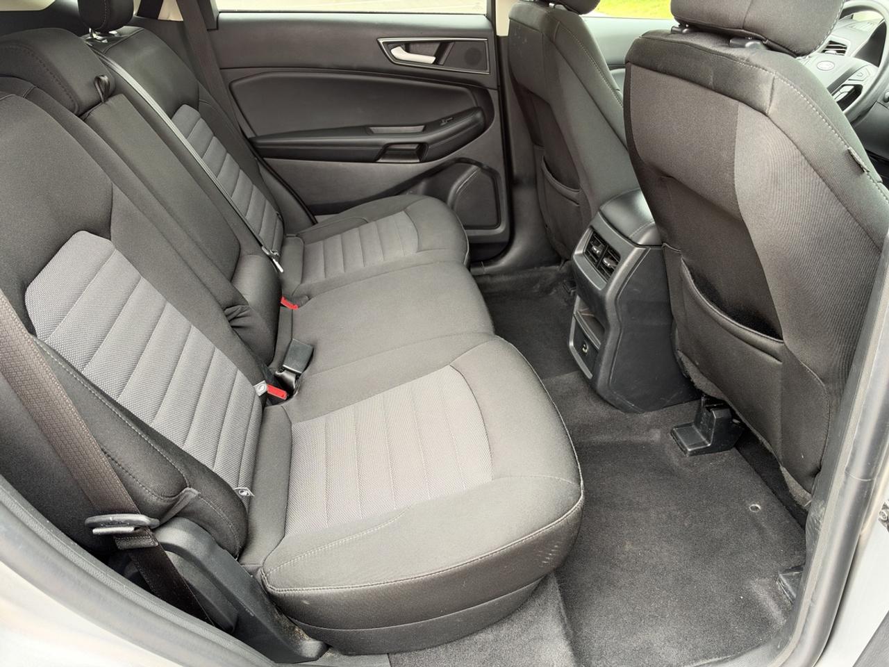 2021 Ford Edge SE/AWD/BSM/CarPlay/Lane Assist Photo