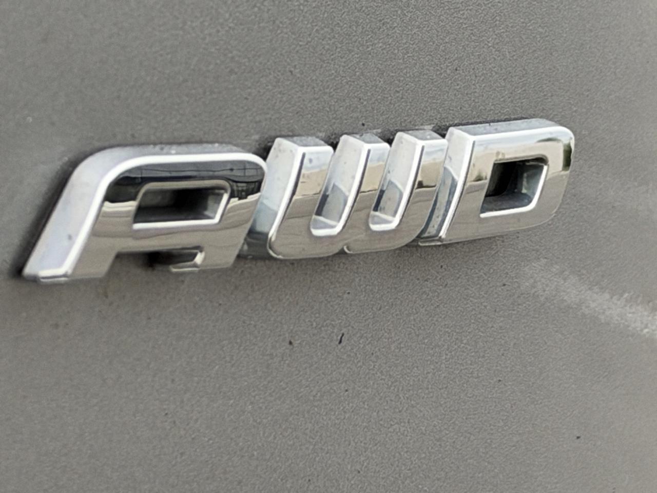 2021 Ford Edge SE/AWD/BSM/CarPlay/Lane Assist Photo