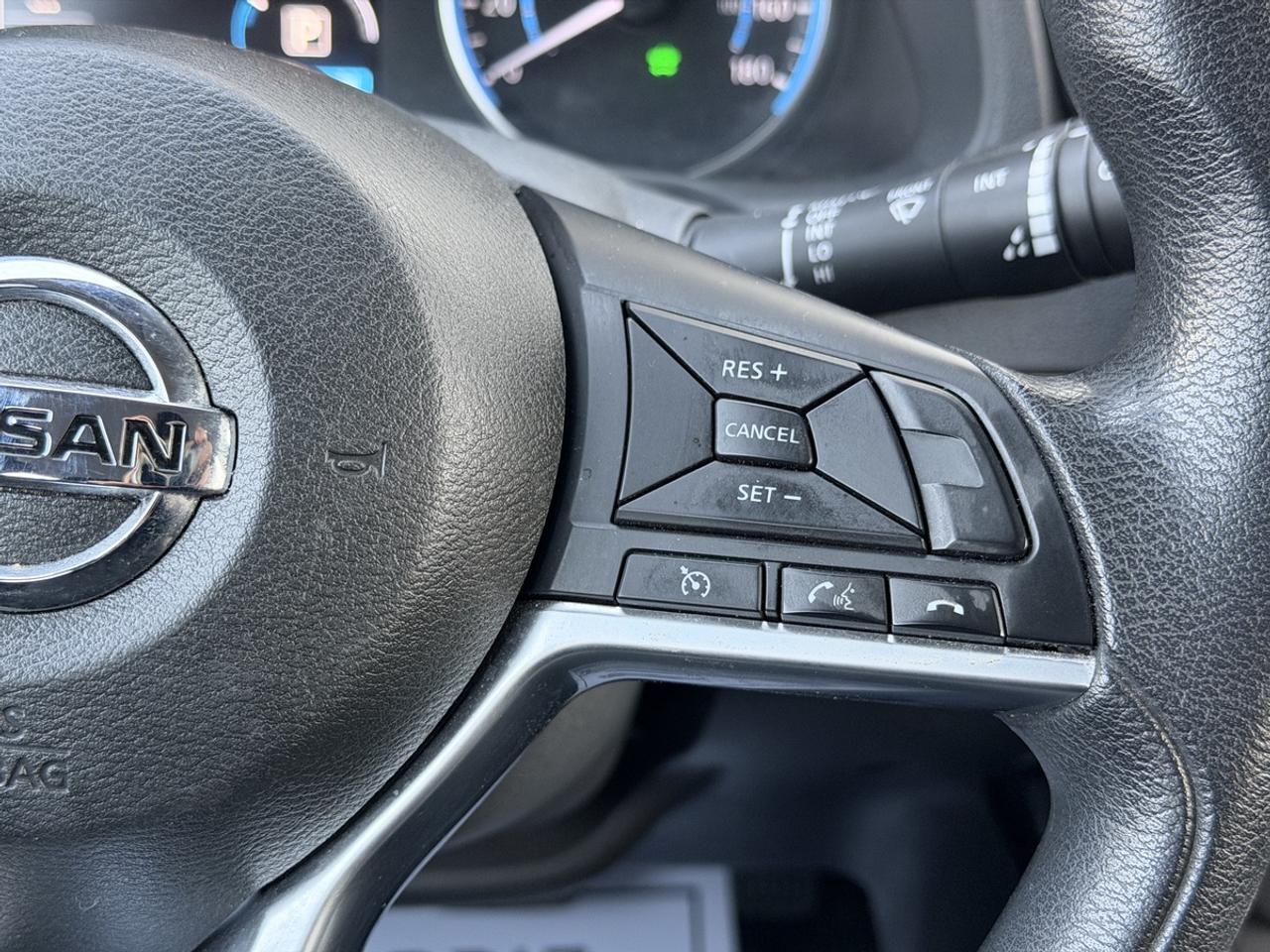 2018 Nissan Leaf S Photo