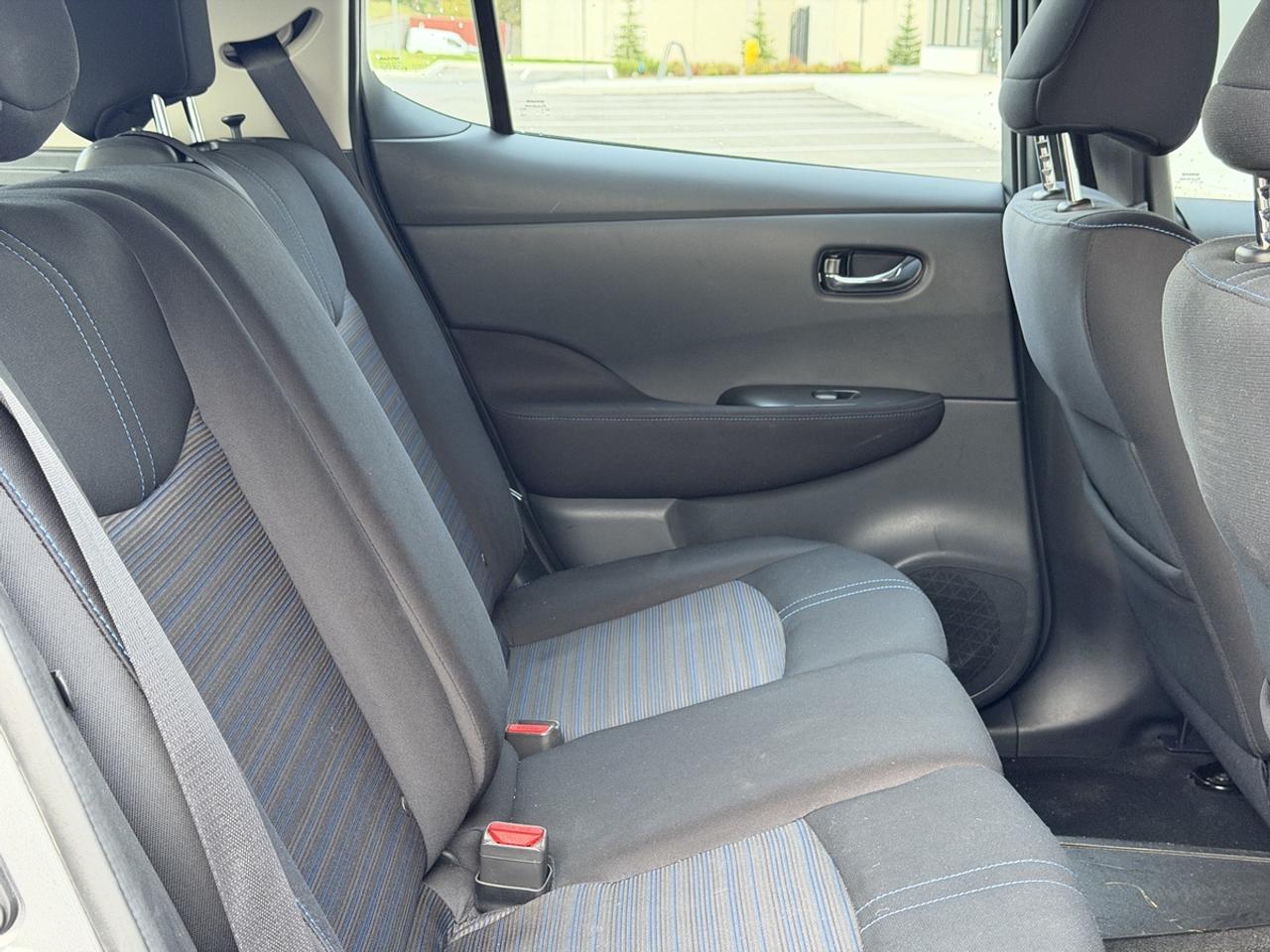2018 Nissan Leaf S Photo