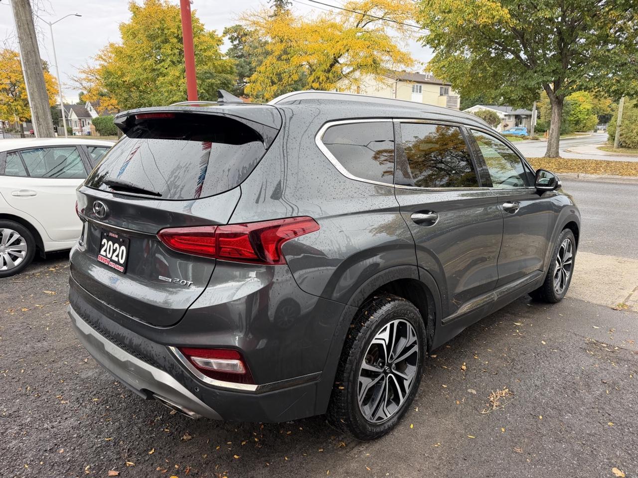 2020 Hyundai Santa Fe ULTIMATE AWD Photo