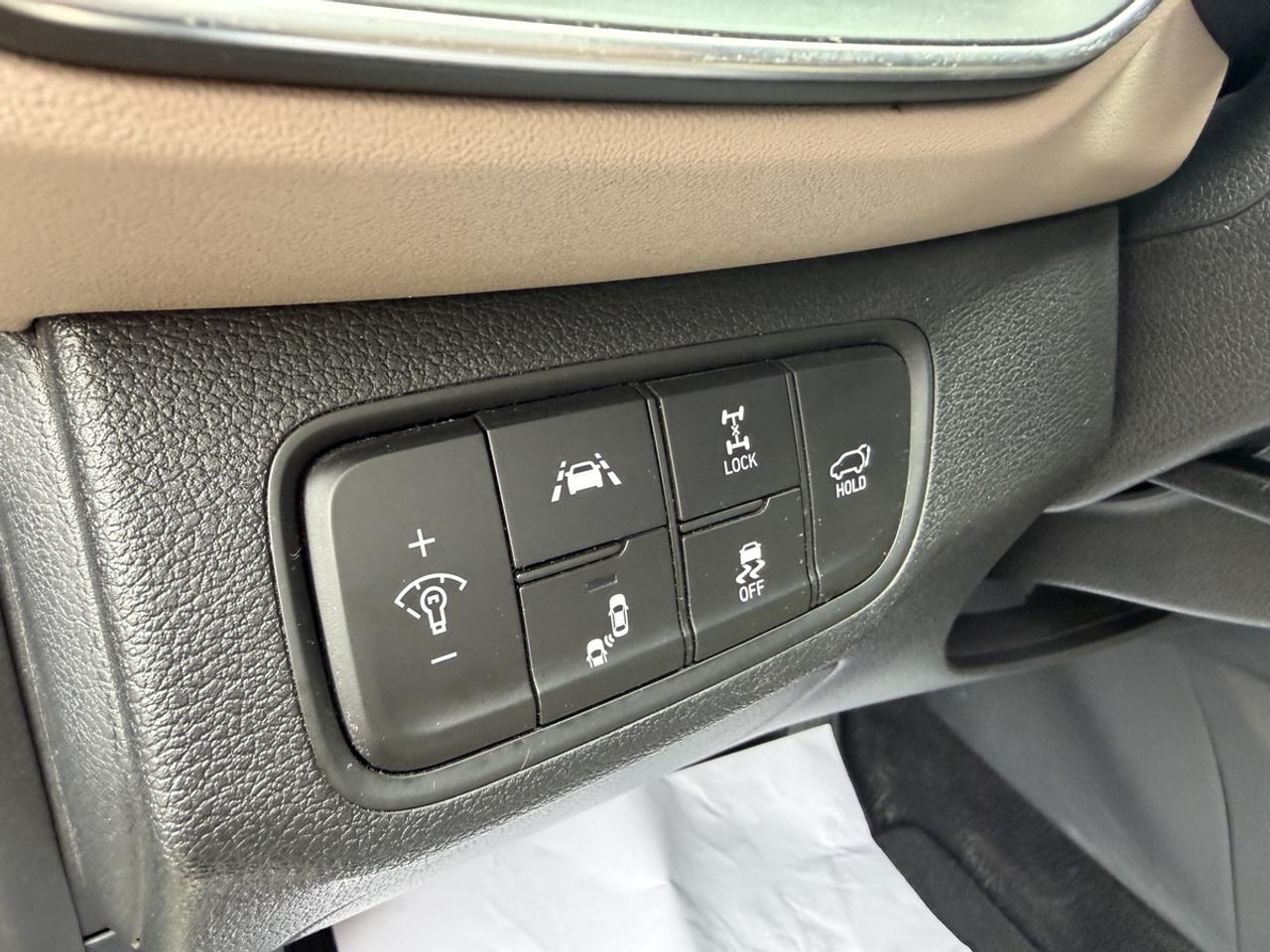 2020 Hyundai Santa Fe ULTIMATE AWD Photo