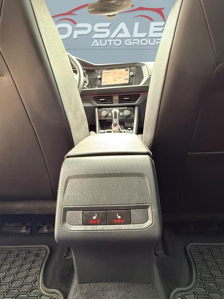 2019 Volkswagen Jetta GLI Photo
