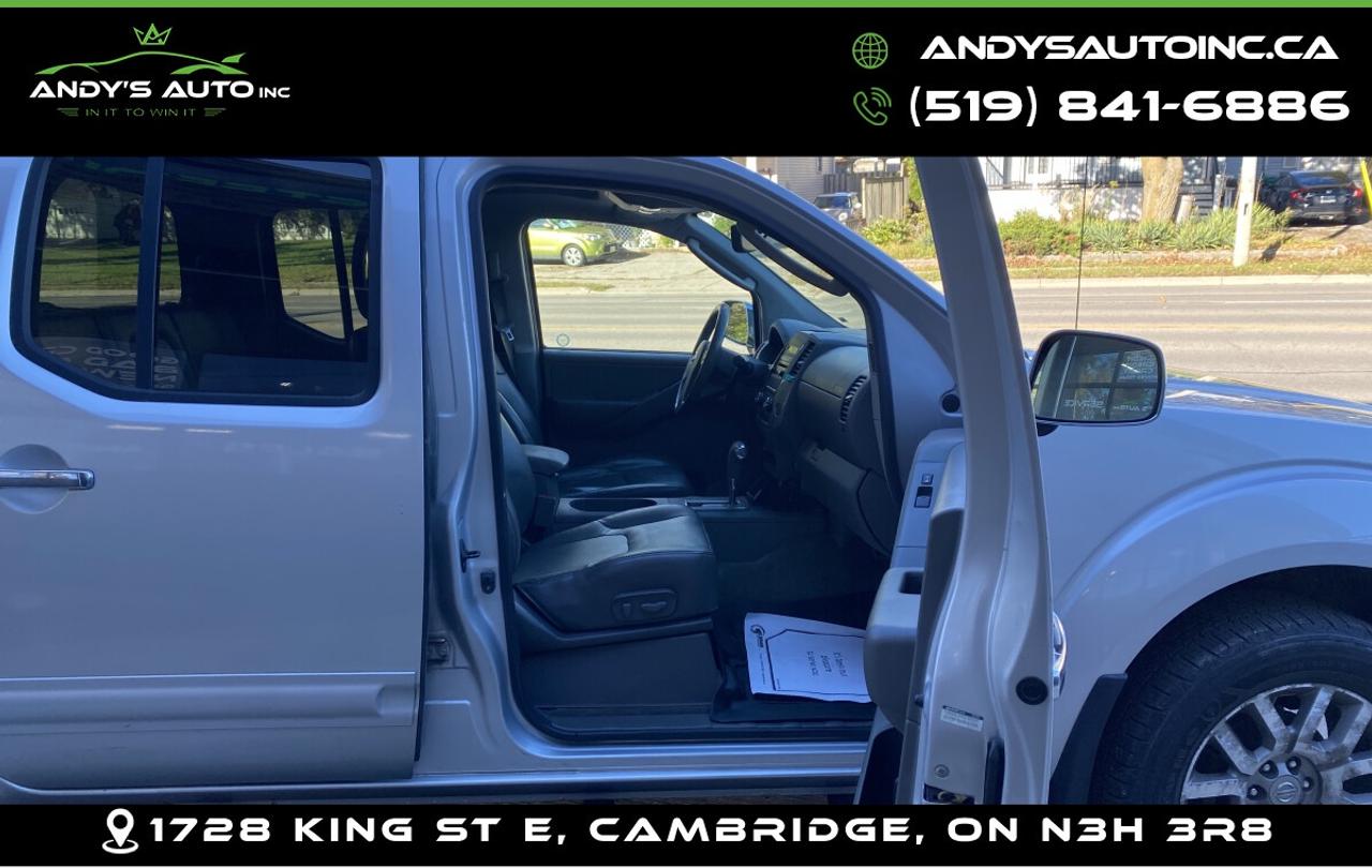 2010 Nissan Frontier ! LOW KM ! SUNROOF ! HEATED POWER SEATS ! LE ! LOW KM ! SUNROOF ! HEATED POWER SEATS ! LEATH Photo