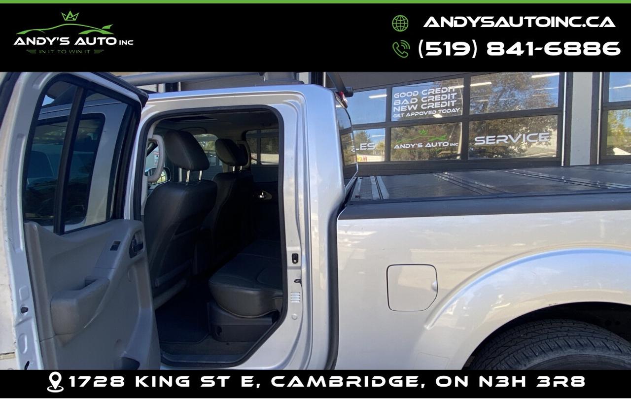2010 Nissan Frontier ! LOW KM ! SUNROOF ! HEATED POWER SEATS ! LE ! LOW KM ! SUNROOF ! HEATED POWER SEATS ! LEATH Photo