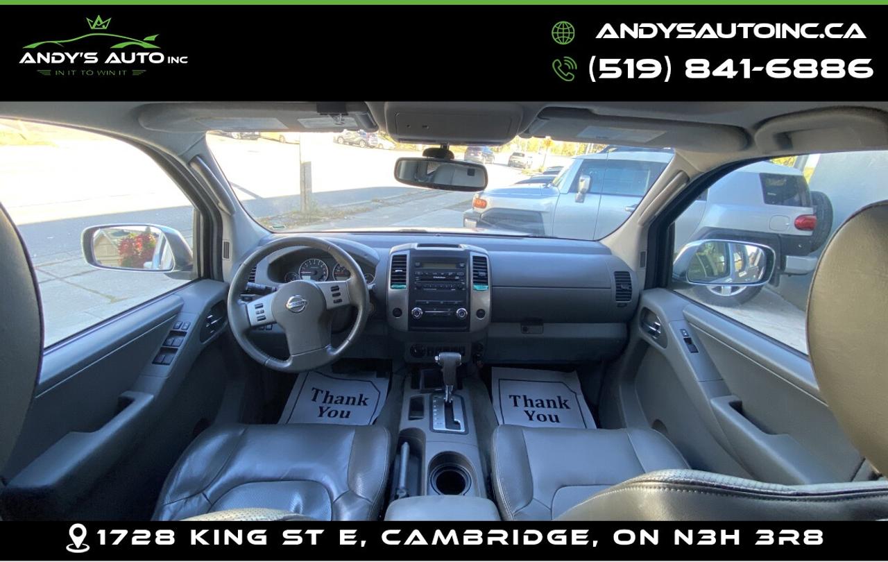 2010 Nissan Frontier ! LOW KM ! SUNROOF ! HEATED POWER SEATS ! LE ! LOW KM ! SUNROOF ! HEATED POWER SEATS ! LEATH Photo