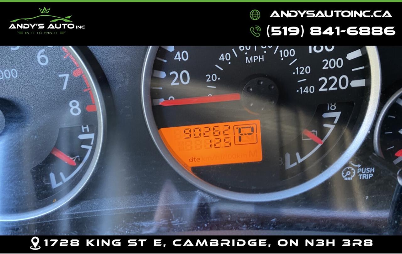 2010 Nissan Frontier ! LOW KM ! SUNROOF ! HEATED POWER SEATS ! LE ! LOW KM ! SUNROOF ! HEATED POWER SEATS ! LEATH Photo