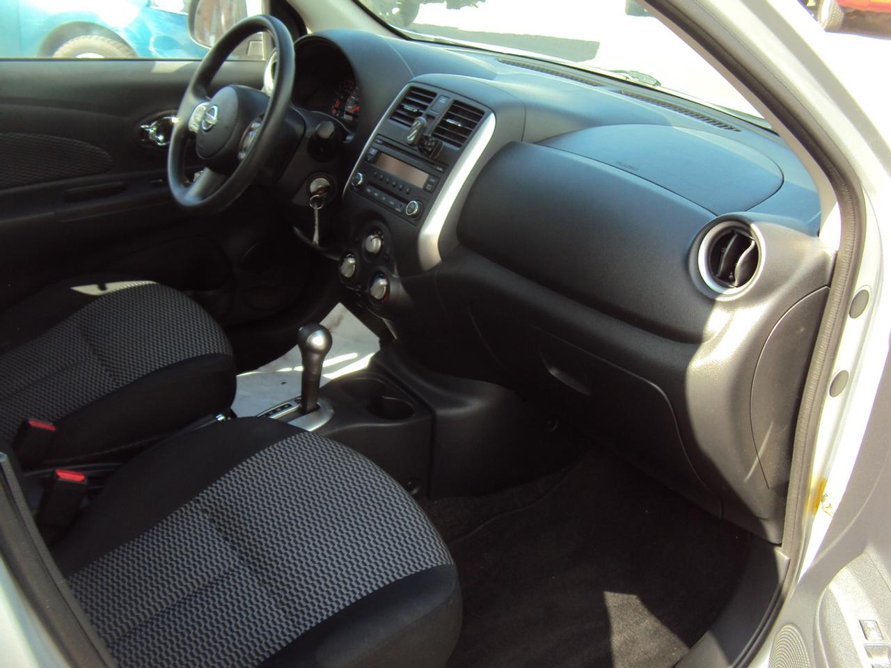 2015 Nissan Micra SV Photo