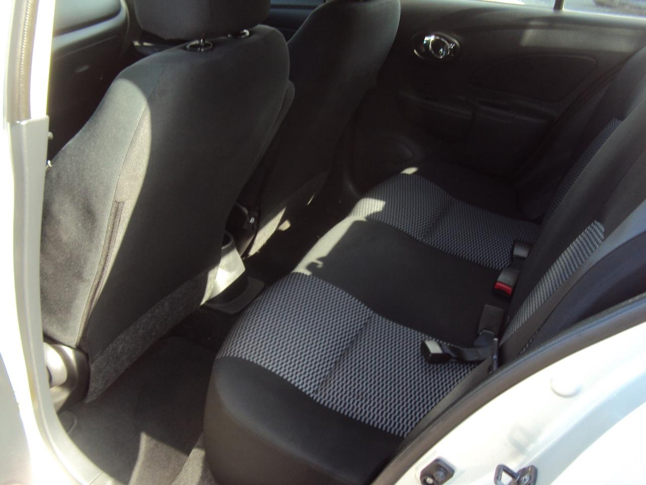 2015 Nissan Micra SV Photo