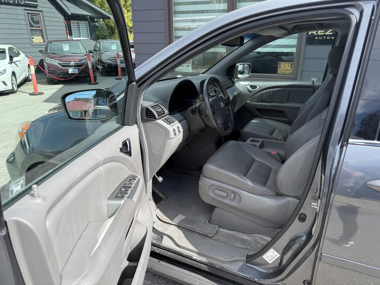2010 Honda Odyssey EX L Photo