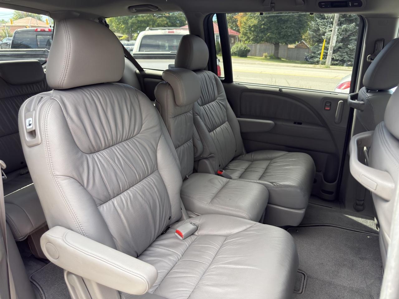 2010 Honda Odyssey EX L Photo