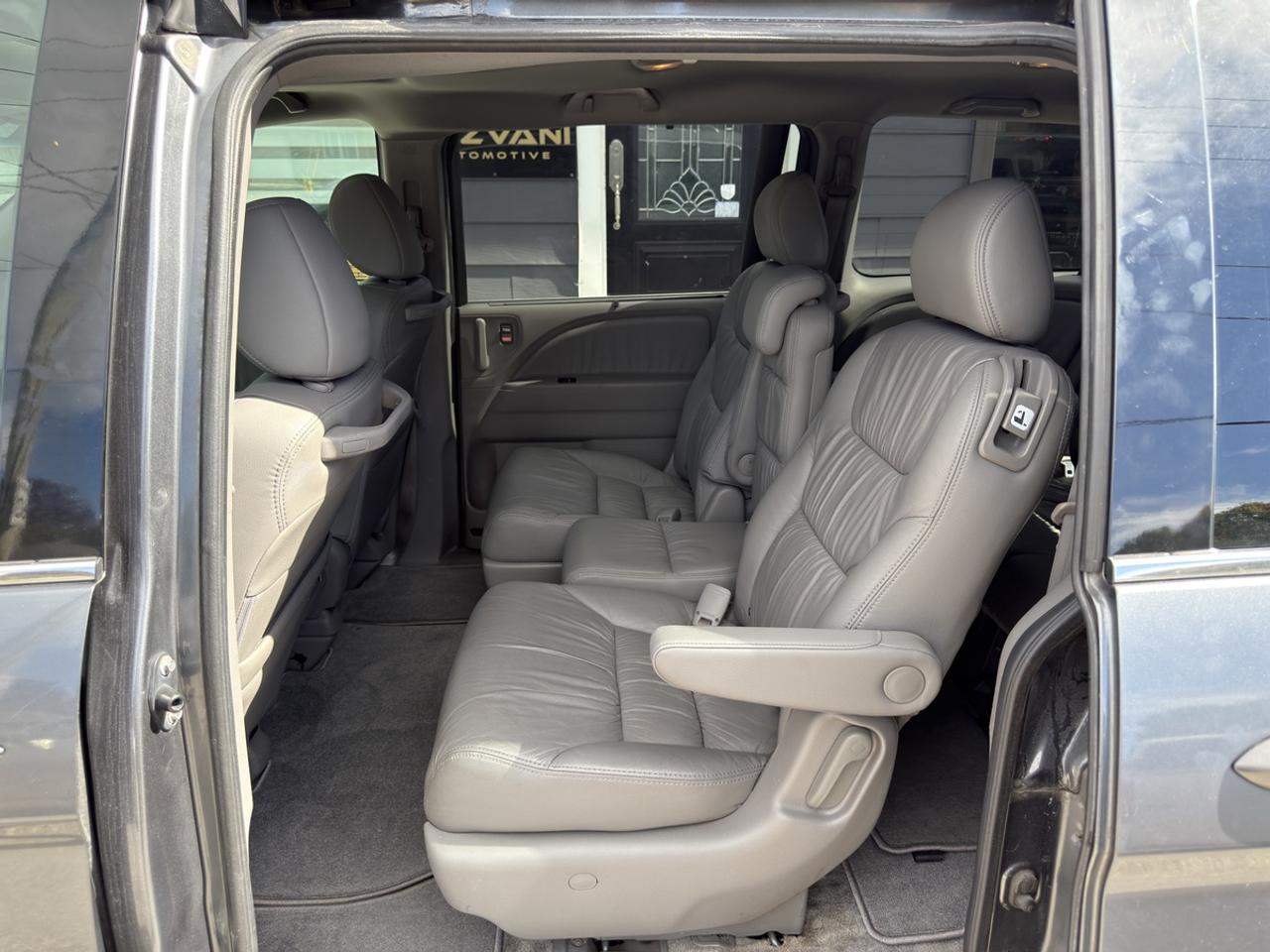 2010 Honda Odyssey EX L Photo