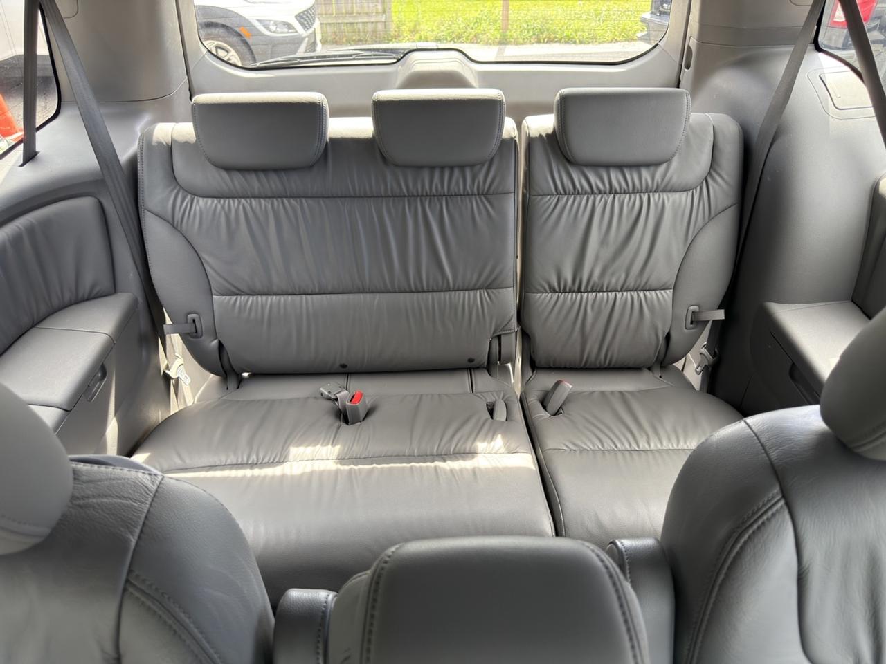 2010 Honda Odyssey EX L Photo