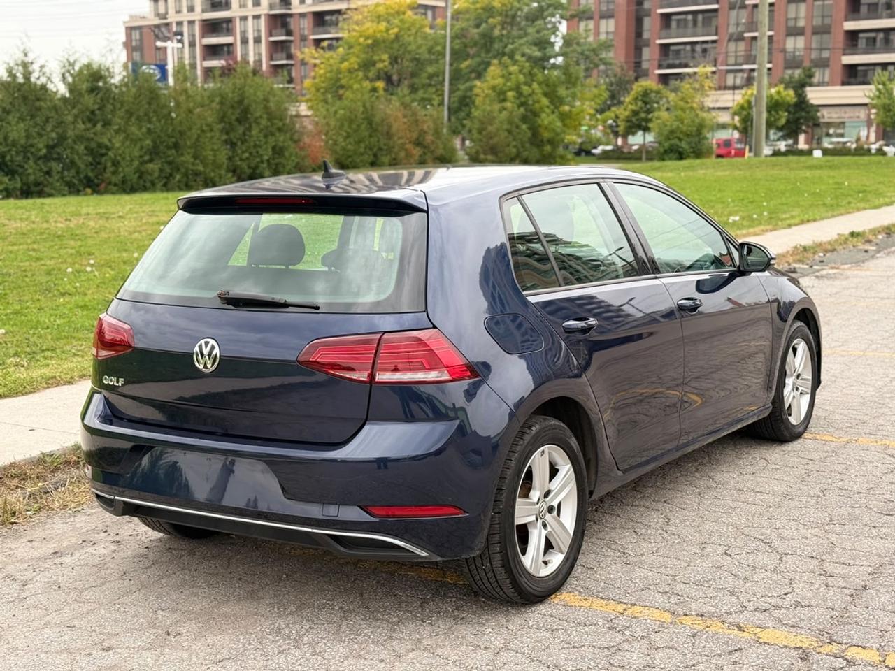 2019 Volkswagen Golf Highline Photo