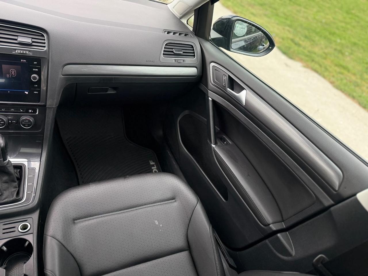 2019 Volkswagen Golf Highline Photo