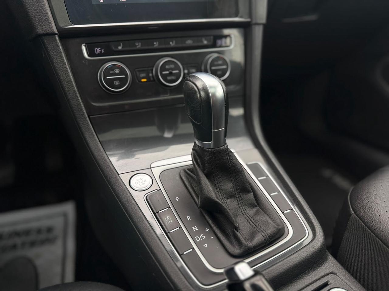 2019 Volkswagen Golf Highline Photo
