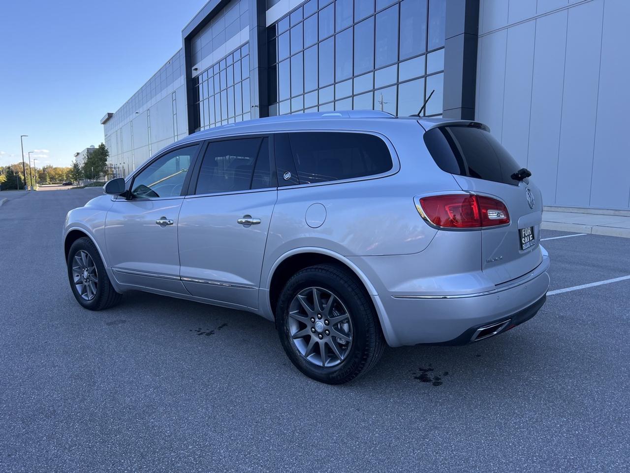 2015 Buick Enclave Leather Photo3