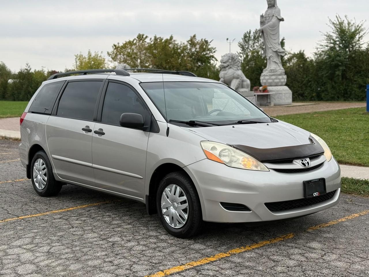 2006 Toyota Sienna CE Photo