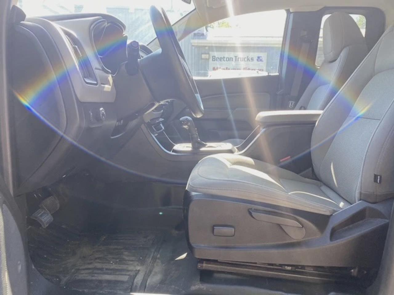 2020 Chevrolet Colorado 2WD WORK TRUCK EXT CAB Photo