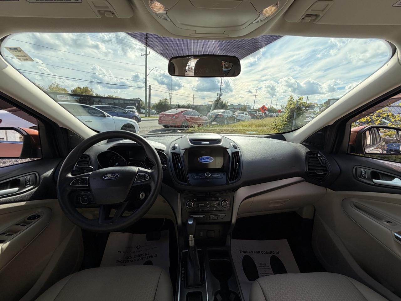 2017 Ford Escape SE Photo