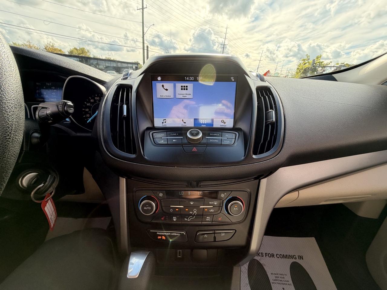 2017 Ford Escape SE Photo