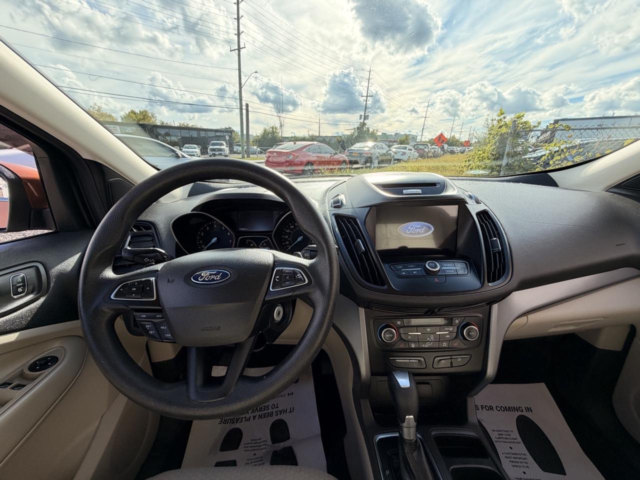 2017 Ford Escape SE Photo