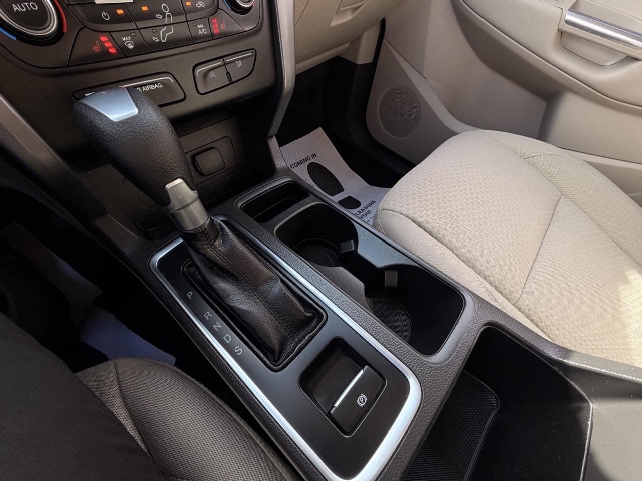 2017 Ford Escape SE Photo