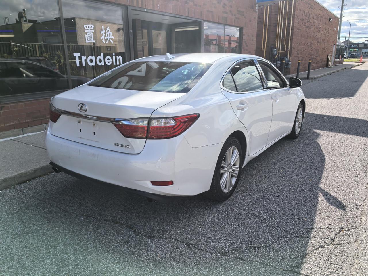 2013 Lexus ES 350 Photo3