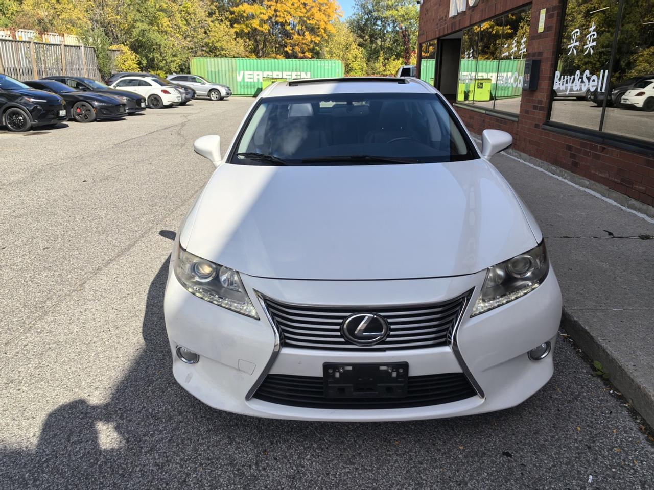 2013 Lexus ES 350 Photo1