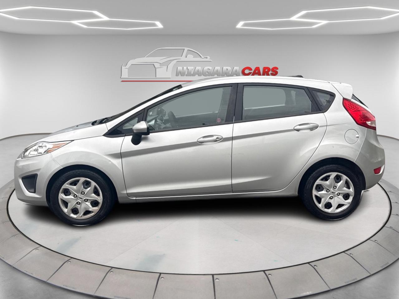 2012 Ford Fiesta SE Photo