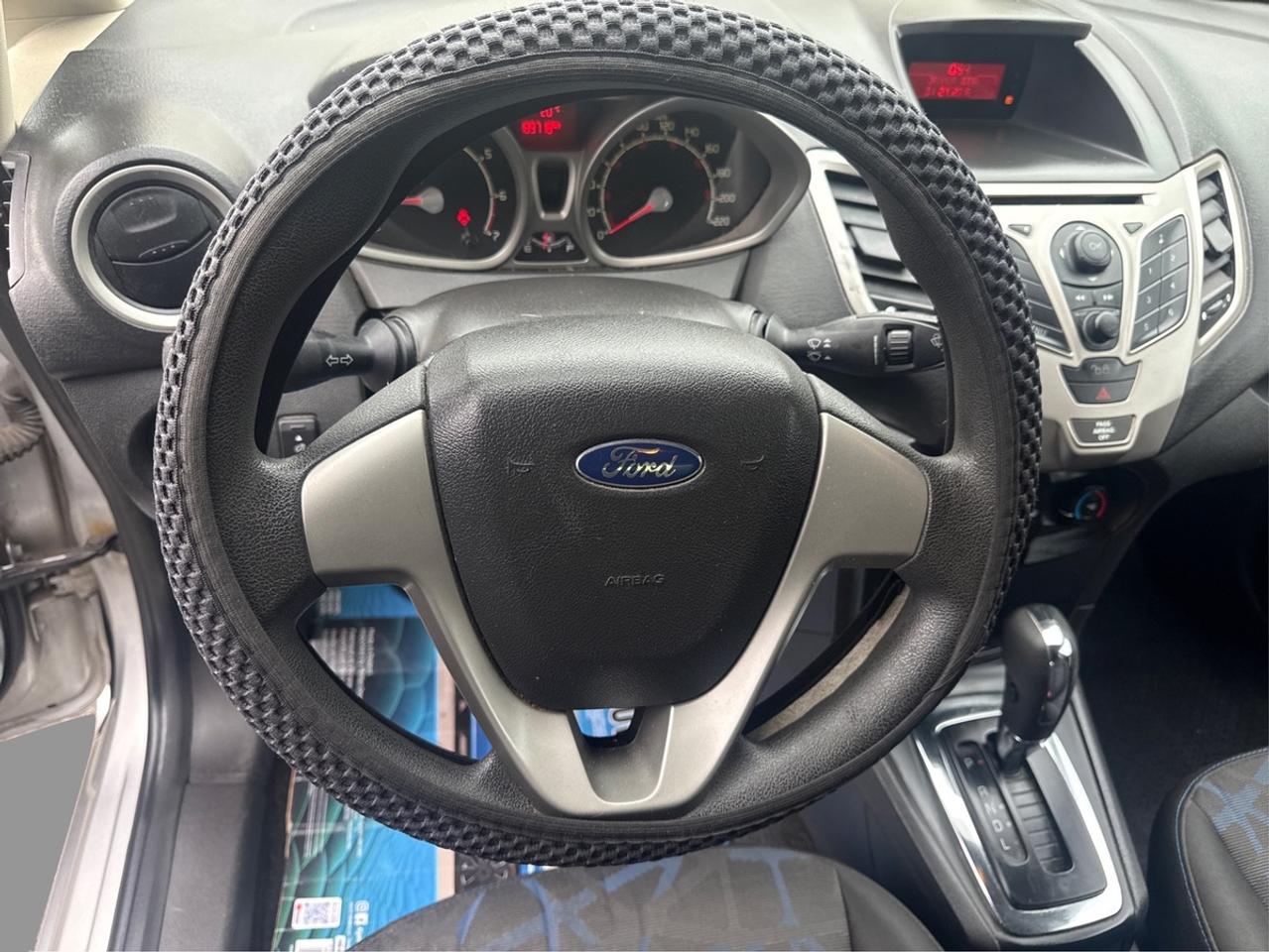 2012 Ford Fiesta SE Photo