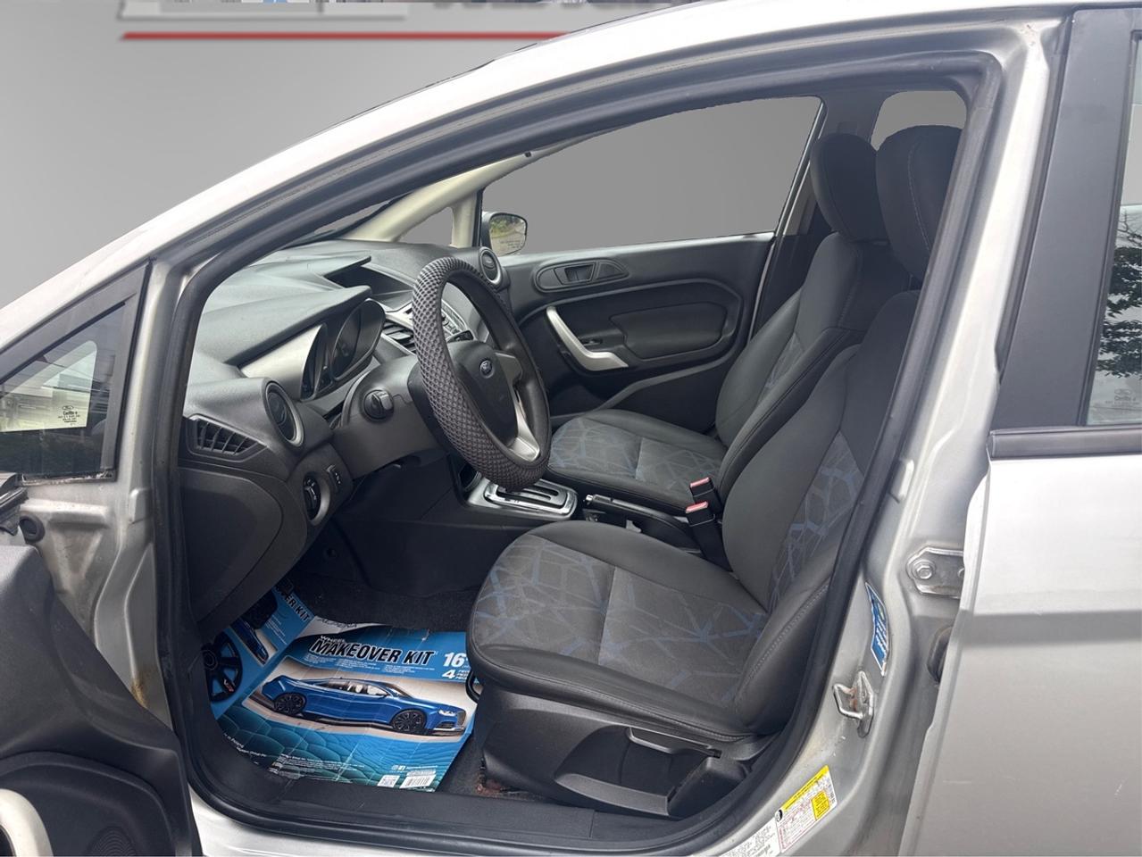 2012 Ford Fiesta SE Photo