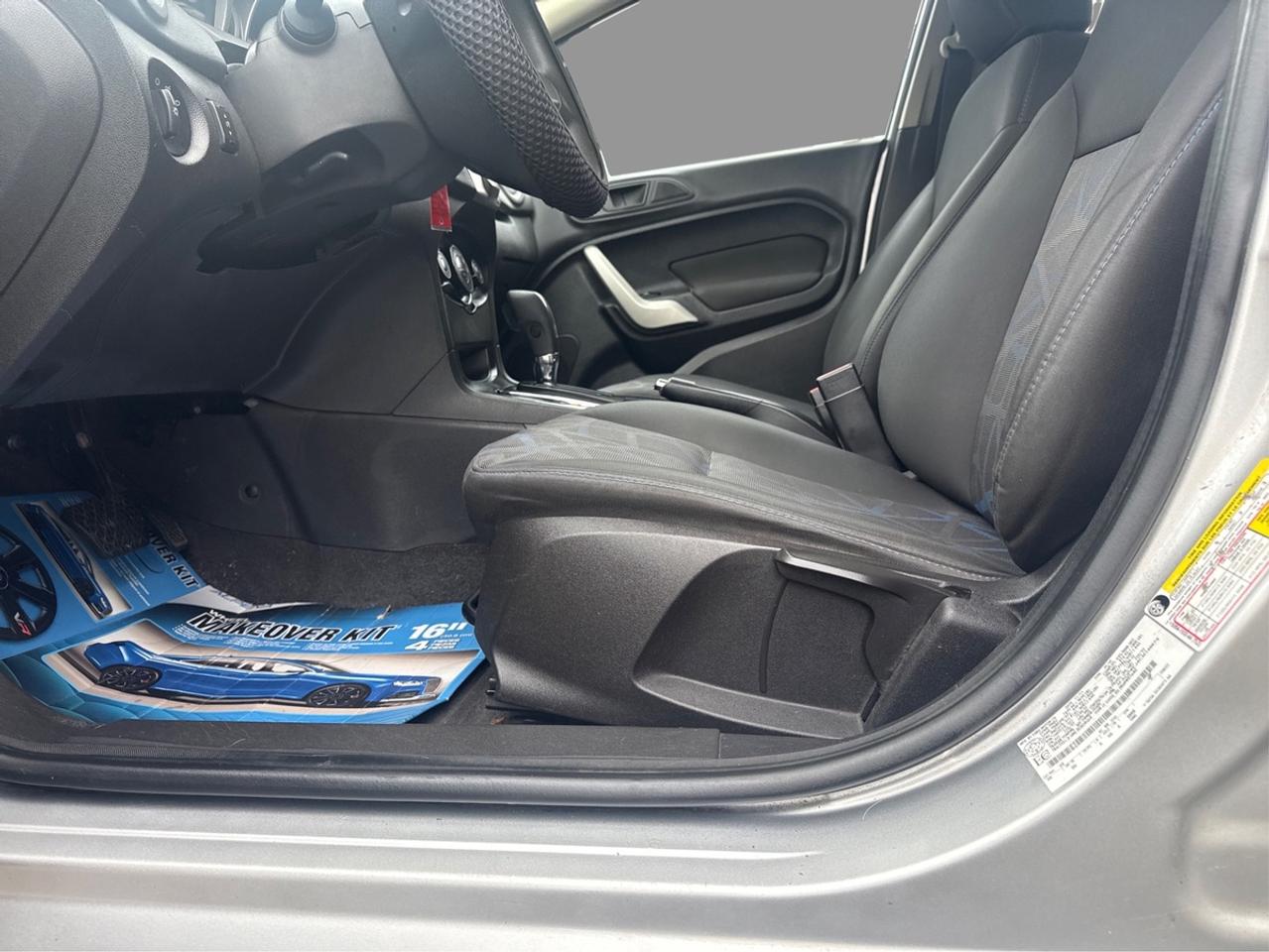 2012 Ford Fiesta SE Photo