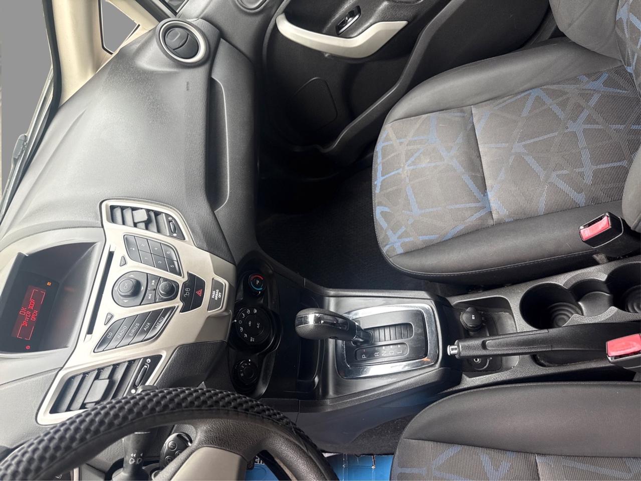 2012 Ford Fiesta SE Photo