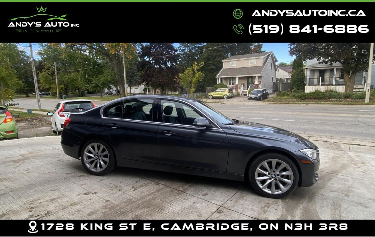 2014 BMW 3 Series ! LEATHER ! SUNROOF ! AWD 320i xDrive ! LEATHER ! SUNROOF ! AWD Photo3