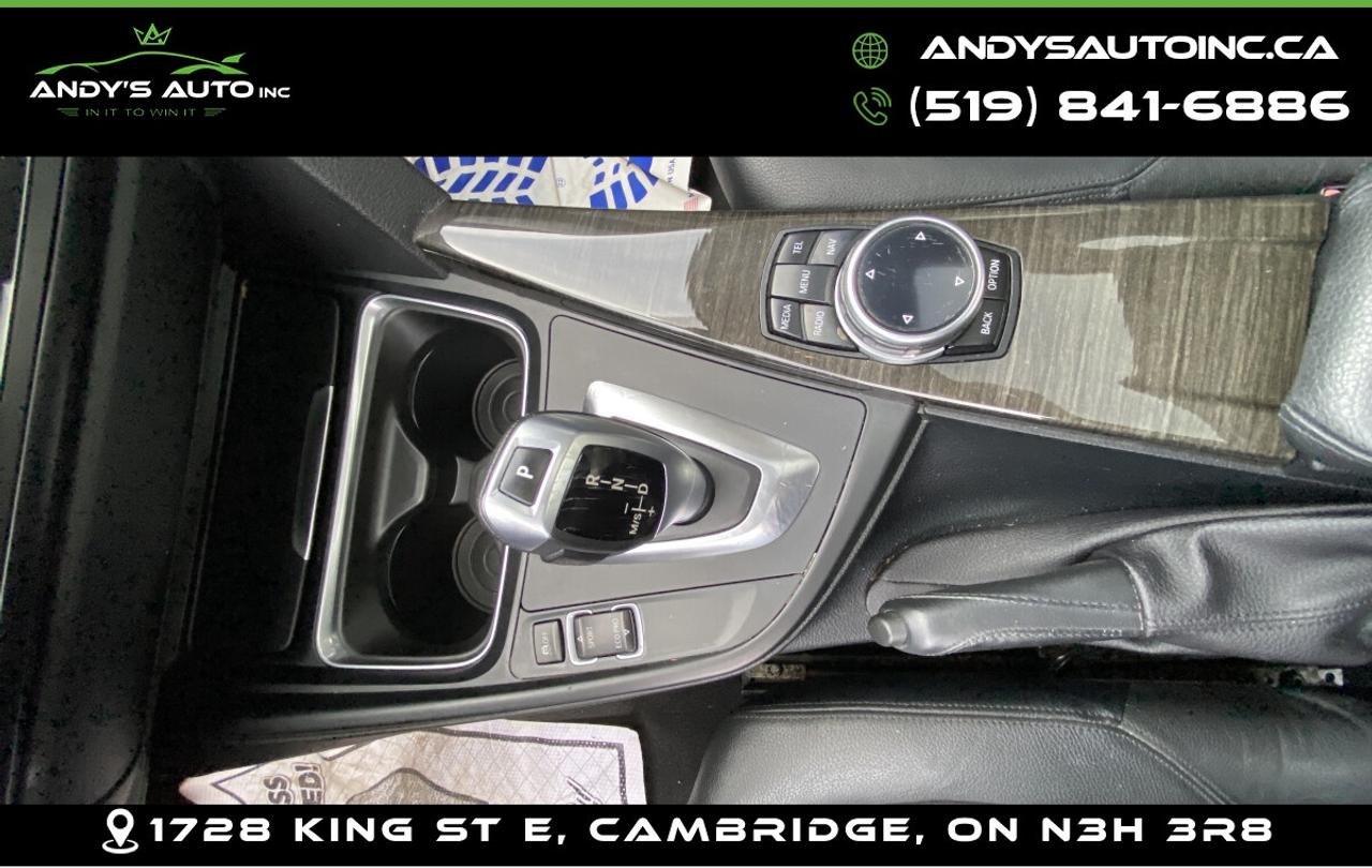 2014 BMW 3 Series ! LEATHER ! SUNROOF ! AWD 320i xDrive ! LEATHER ! SUNROOF ! AWD Photo