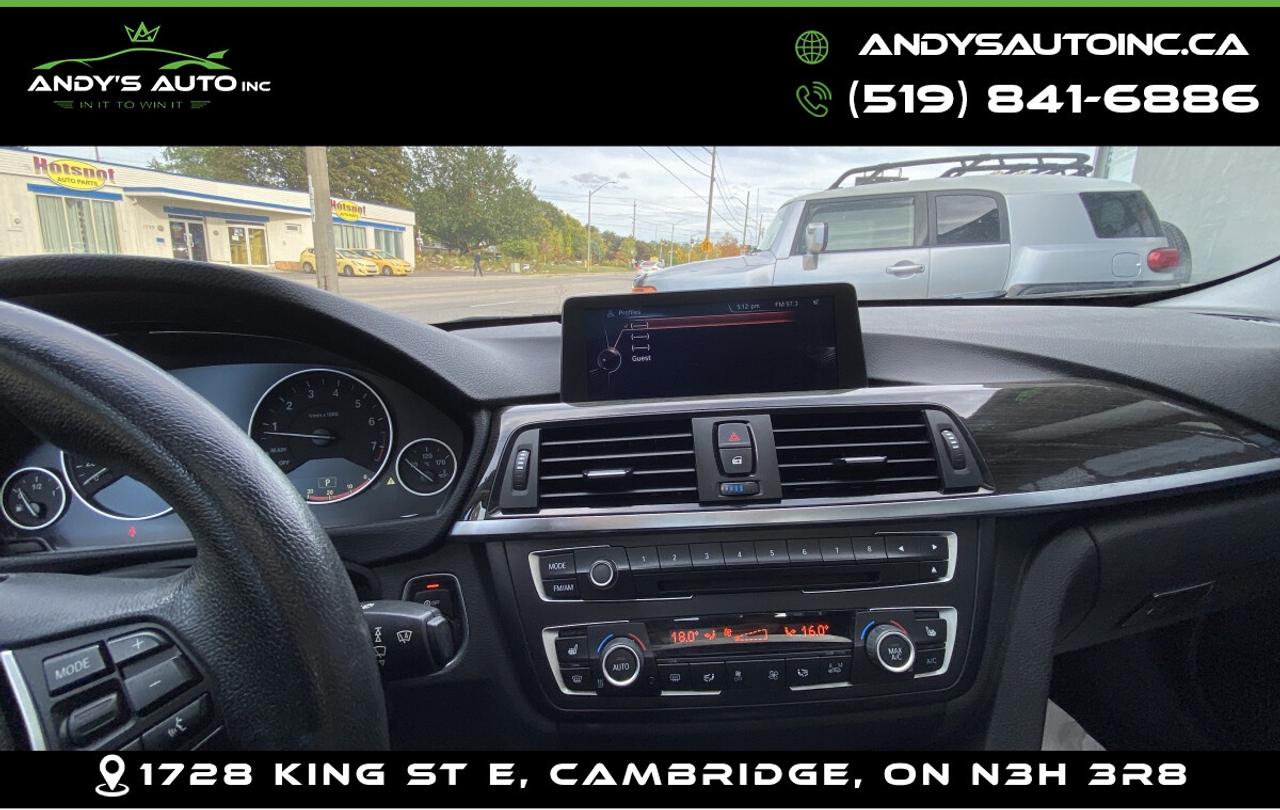2014 BMW 3 Series ! LEATHER ! SUNROOF ! AWD 320i xDrive ! LEATHER ! SUNROOF ! AWD Photo