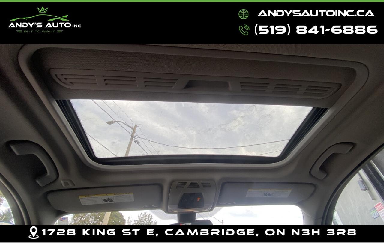 2014 BMW 3 Series ! LEATHER ! SUNROOF ! AWD 320i xDrive ! LEATHER ! SUNROOF ! AWD Photo