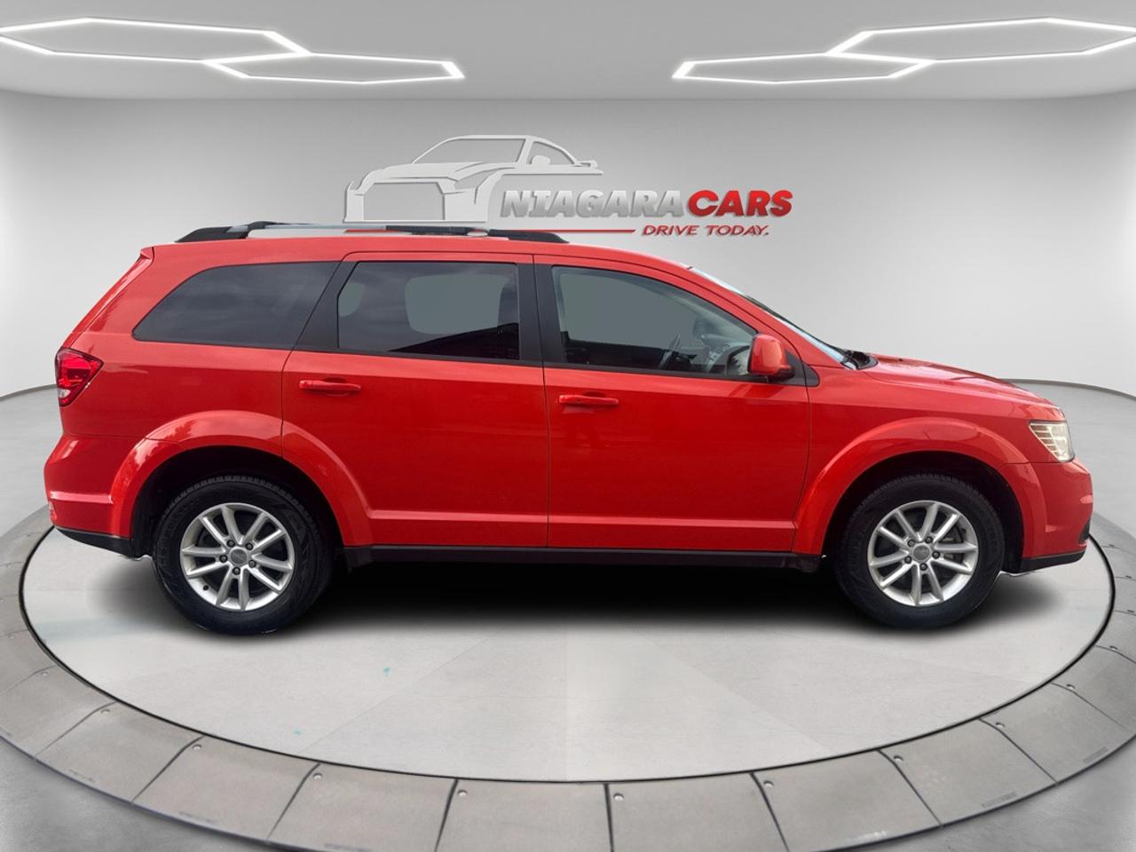 2017 Dodge Journey SXT Photo1