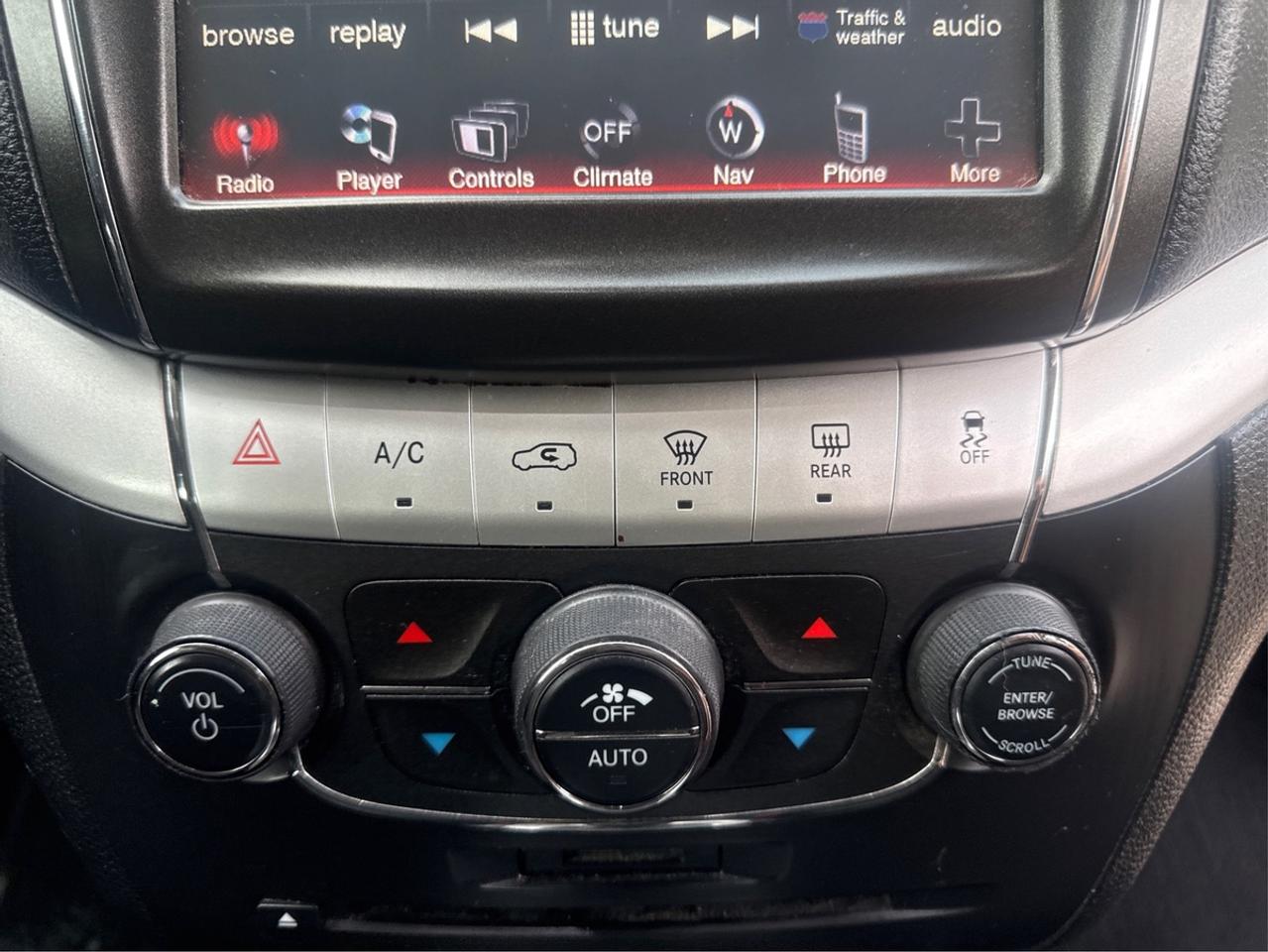 2017 Dodge Journey SXT Photo
