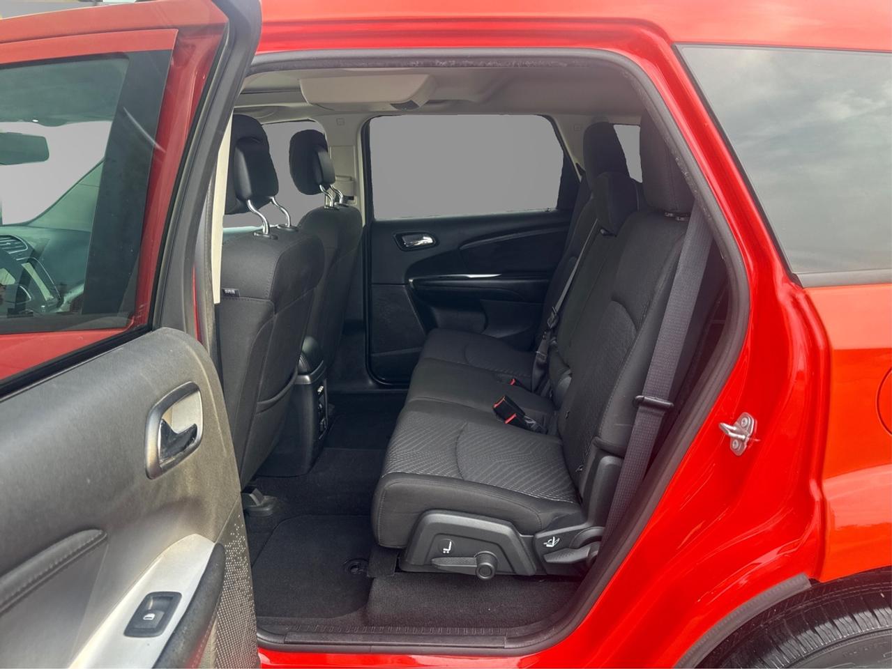2017 Dodge Journey SXT Photo