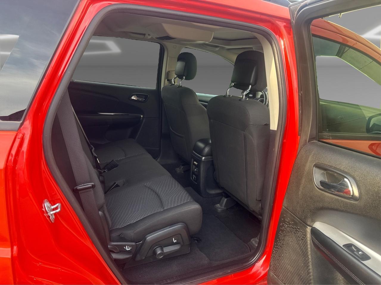 2017 Dodge Journey SXT Photo