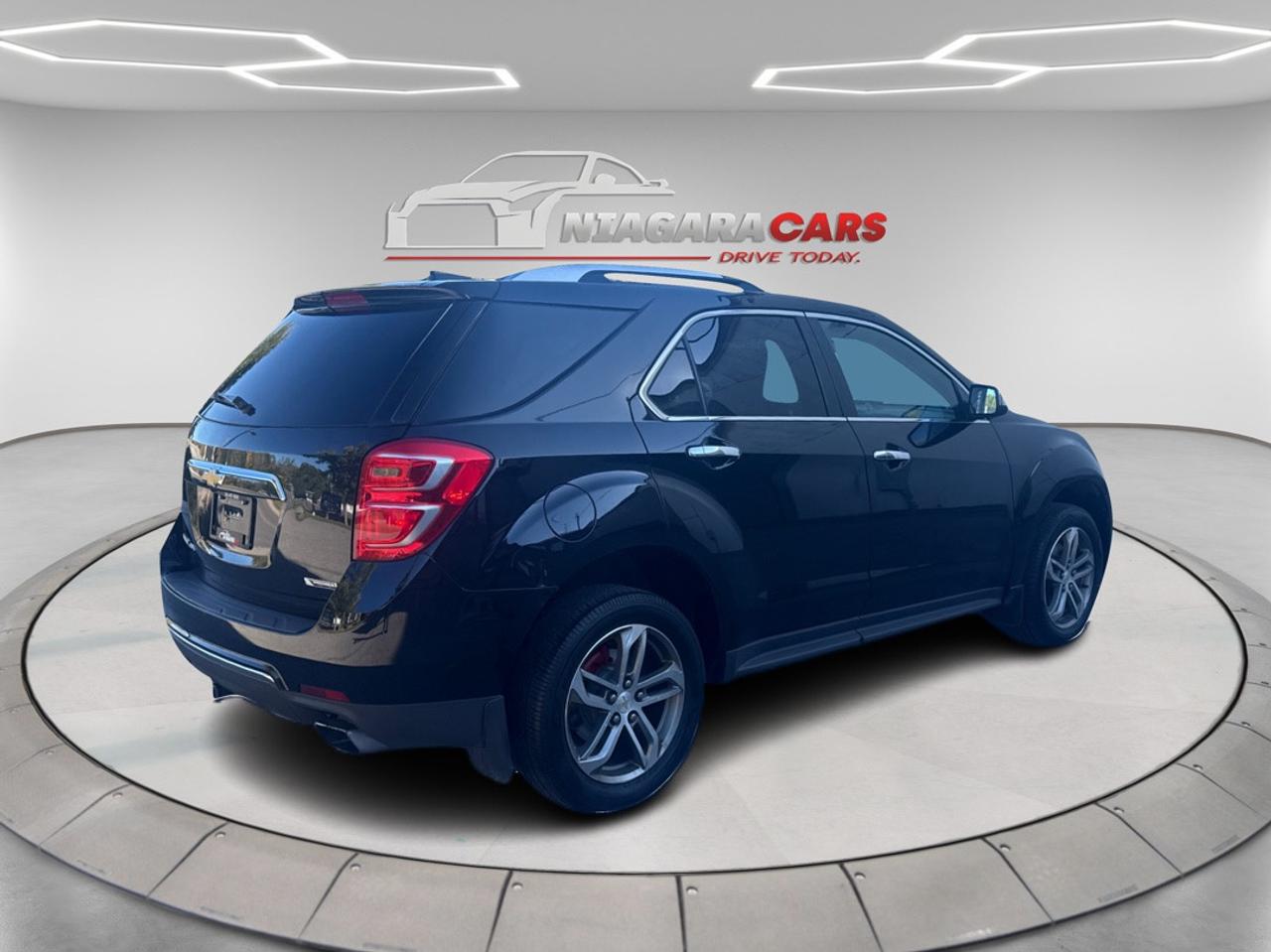 2017 Chevrolet Equinox Premier Photo2